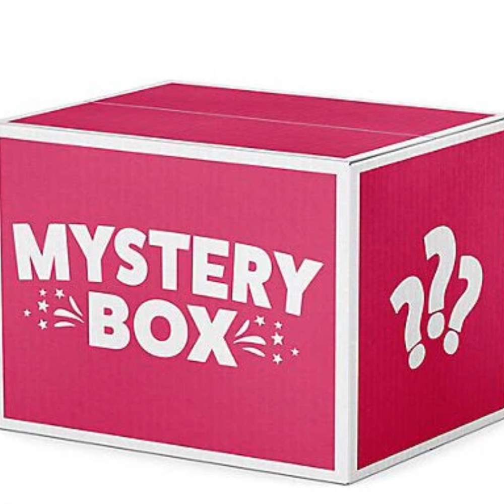 Mystery clothing boxes. WOMEN